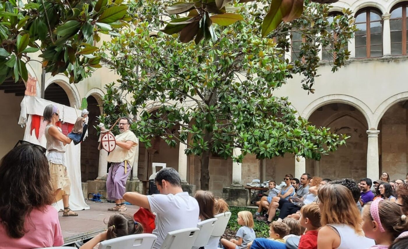 El falcó i el príncep - Micro Troupe - Teatre de titelles