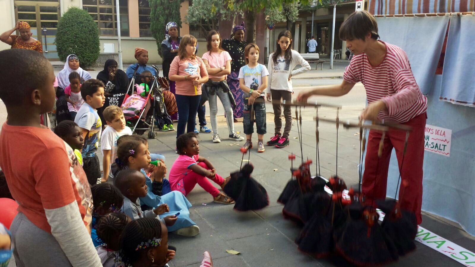 5è aniversari de la PAH Girona-Salt - Micro Troupe - Teatre de titelles i putxinel·lis